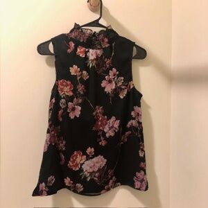 Vince Camuto Women's Sleeveless Blouse, Black Floral, Petite XS, Great Condition